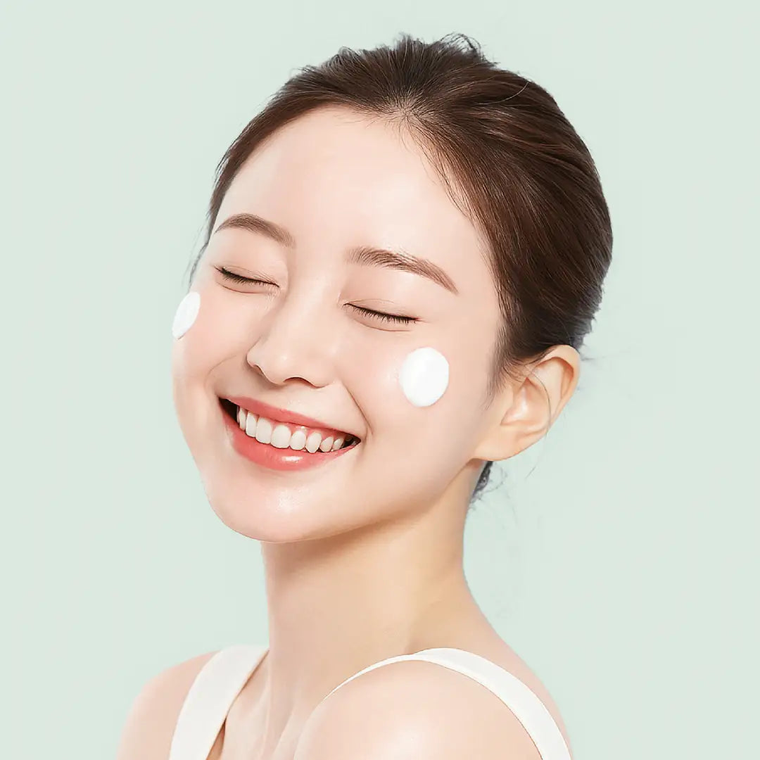 v'anhalla Cica Özlü Serum Gücüyle Zenginleştirilmiş Yoğun Nemlendirici Hassasiyet Karşıtı Krem 80ml